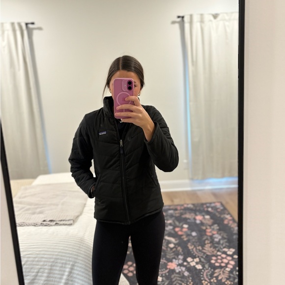 Patagonia Jackets & Blazers - Patagonia Women's Black Puffer Reversible Jacket